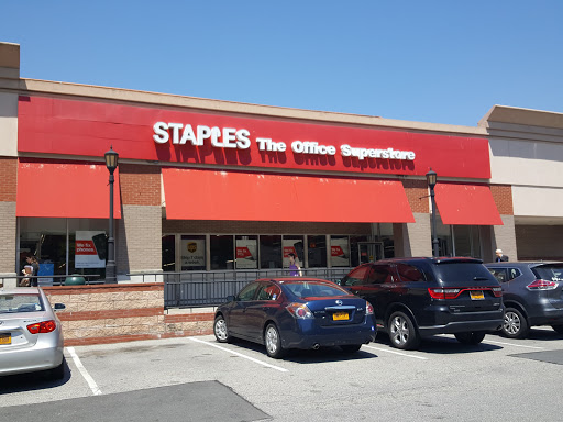 Office Supply Store «Staples», reviews and photos, 855 Central Park Ave, Scarsdale, NY 10583, USA