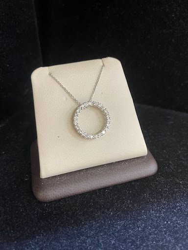 Jewelry Store «Levit Jewelers», reviews and photos, 1000 Park Blvd E, Massapequa Park, NY 11762, USA