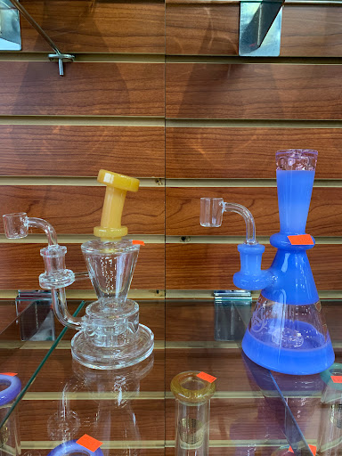 Tobacco Shop «Breeze Tobacco and Hookah Shop», reviews and photos, 26064 Twelve Mile Rd, Southfield, MI 48034, USA