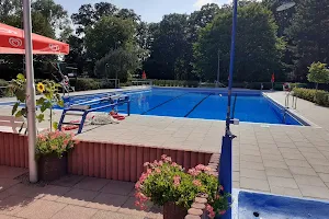 Swimming pool neubronn image