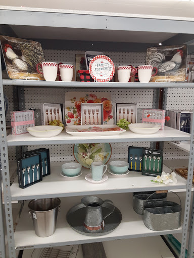 Home Goods Store «Tuesday Morning», reviews and photos, 6808 Huebner Rd, San Antonio, TX 78238, USA