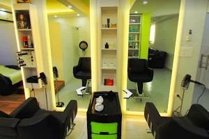 KRAZA FAMILY SALON & SPA image