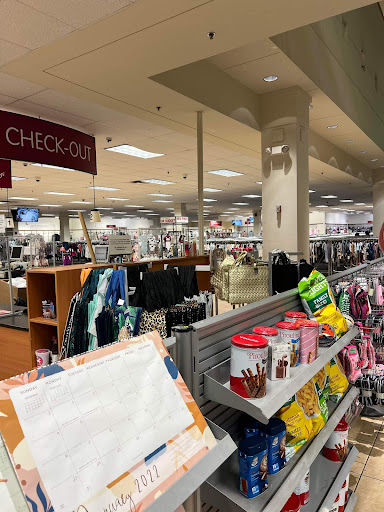 Clothing Store «Burlington Coat Factory», reviews and photos, 3050 N 5th Street Hwy, Reading, PA 19605, USA