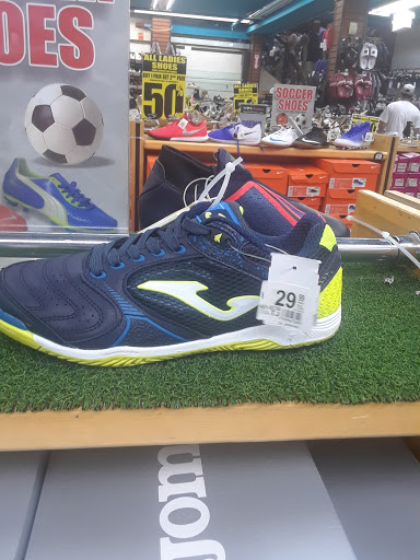 Clothing Store «V.I.M.», reviews and photos, 37-25 Junction Blvd, Corona, NY 11368, USA