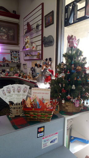 Used Book Store «Boomerang Books», reviews and photos, 6925 Greenback Ln, Citrus Heights, CA 95621, USA