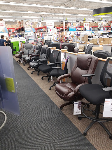 Office Supply Store «Staples», reviews and photos, 335 Haggerty Rd, Walled Lake, MI 48390, USA