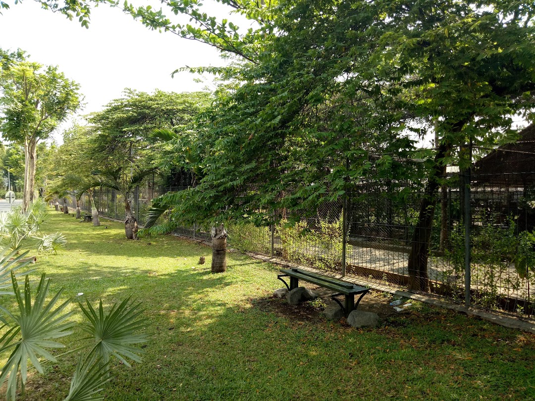 Taman Kebun Binatang Gudang Garam Kota Kediri