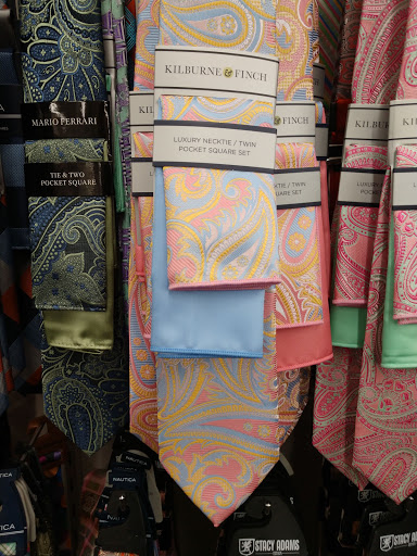 Clothing Store «K&G Fashion Superstore», reviews and photos, 5832 Columbia Pike, Falls Church, VA 22041, USA