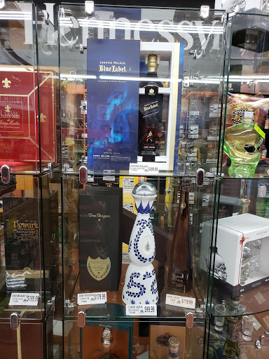 Liquor Store «Liquor Zone», reviews and photos, 3004 E Pioneer Pkwy #200, Arlington, TX 76010, USA