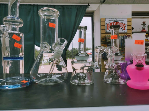 Beer Store «Discount Beer & Wine», reviews and photos, 2240 W Walnut Hill Ln, Irving, TX 75038, USA