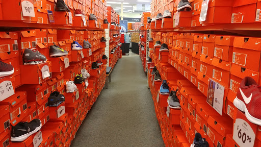 Shoe Store «Shoe Carnival», reviews and photos, 3247 N Pleasantburg Dr, Greenville, SC 29609, USA