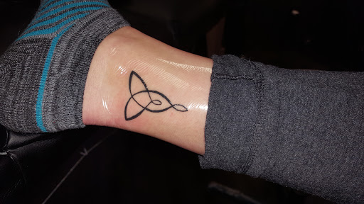 Tattoo Shop «5 Point Studios», reviews and photos, 1800 NW 86th St, Clive, IA 50325, USA