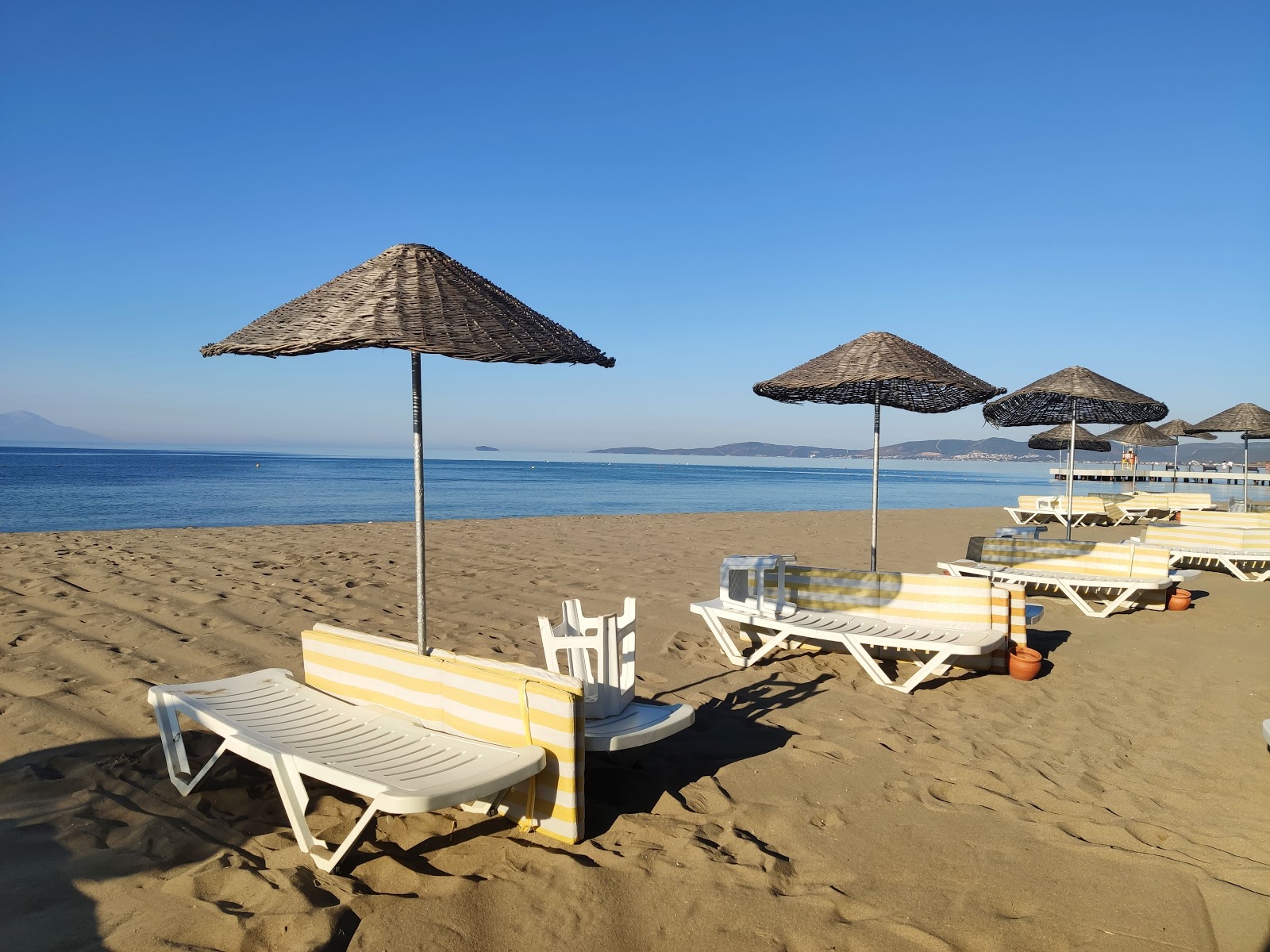 Valokuva Ozdere beach IIista. pinnalla turkoosi puhdas vesi:n kanssa