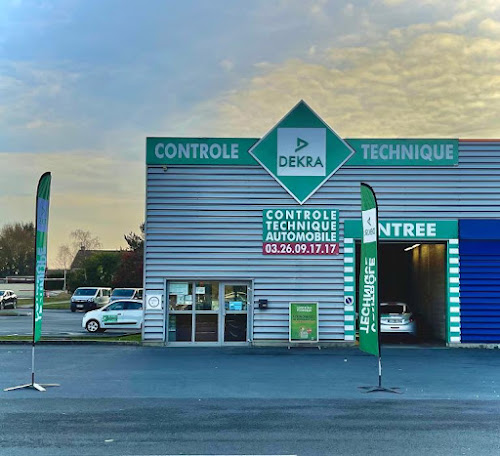 Centre contrôle technique DEKRA à Champfleury