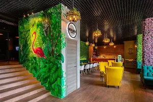 Green Garden Restaurant&Lounge | кальянная Пролетарская image