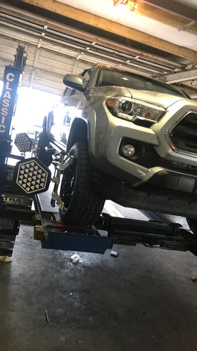 Tire Shop «South Tampa Auto and Tire», reviews and photos, 6511 S Dale Mabry Hwy, Tampa, FL 33616, USA