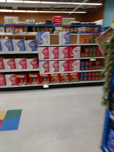 Pet Supply Store «Chow Hound Pet Supplies», reviews and photos, 5265 Northland Dr NE, Grand Rapids, MI 49525, USA