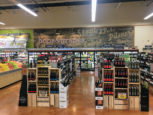 Grocery Store «Fresh Thyme Farmers Market- Deerfield», reviews and photos, 35 Waukegan Rd, Deerfield, IL 60015, USA