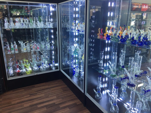 Tobacco Shop «Smoking Box Smoke Shop», reviews and photos, 1008 Alamitos Ave, Long Beach, CA 90813, USA