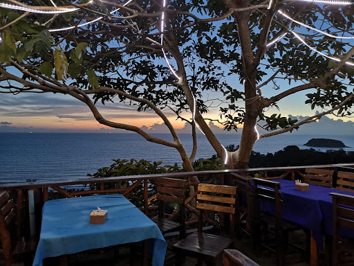 Beach pubs Phuket