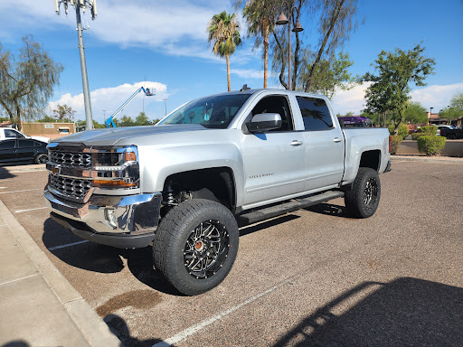 Truck Accessories Store «4 Wheel Parts Performance Center - Mesa, AZ», reviews and photos, 420 S Country Club Dr, Mesa, AZ 85210, USA