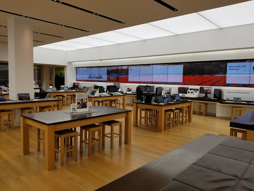 Computer Store «Microsoft Store - NorthPark Center», reviews and photos, 8687 N Central Expy #1612, Dallas, TX 75225, USA