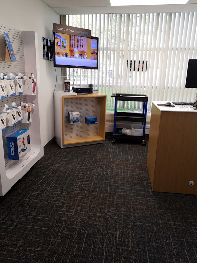 Cable Company «Cox Solutions Store», reviews and photos, 12221 Plaza Dr, Parma, OH 44130, USA