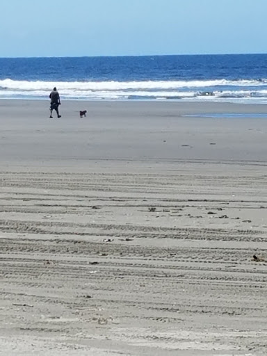 Outlet Mall «Seaside Factory Outlet Center», reviews and photos, 1111 N Roosevelt Dr, Seaside, OR 97138, USA