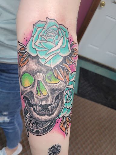 Explore halo reach tattoo ideas, creative tattoo ideas in Angola, available at Hoodlum Ink