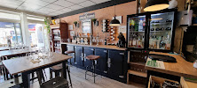 Atmosphère du Restaurant Bistrot Les Copains d'Abord à Saint-Pierre-d'Oléron - n°9