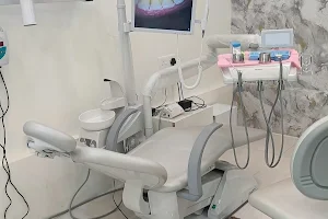White Shine Multispeciality Dental Clinic image