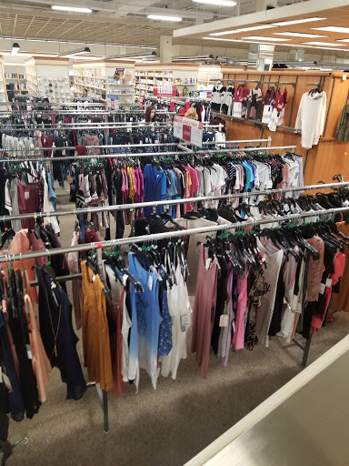 Clothing Store «Burlington Coat Factory», reviews and photos, 24 Wayne Hills Mall, Wayne, NJ 07470, USA
