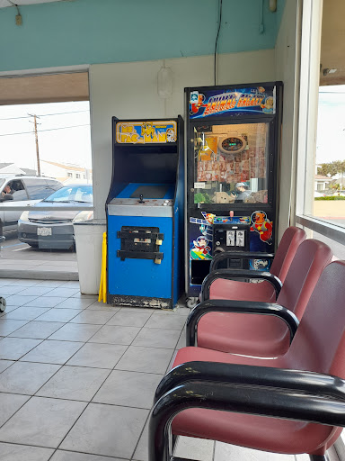 Laundromat «Huntington Coin Laundry», reviews and photos, 234 Adams Ave, Huntington Beach, CA 92648, USA