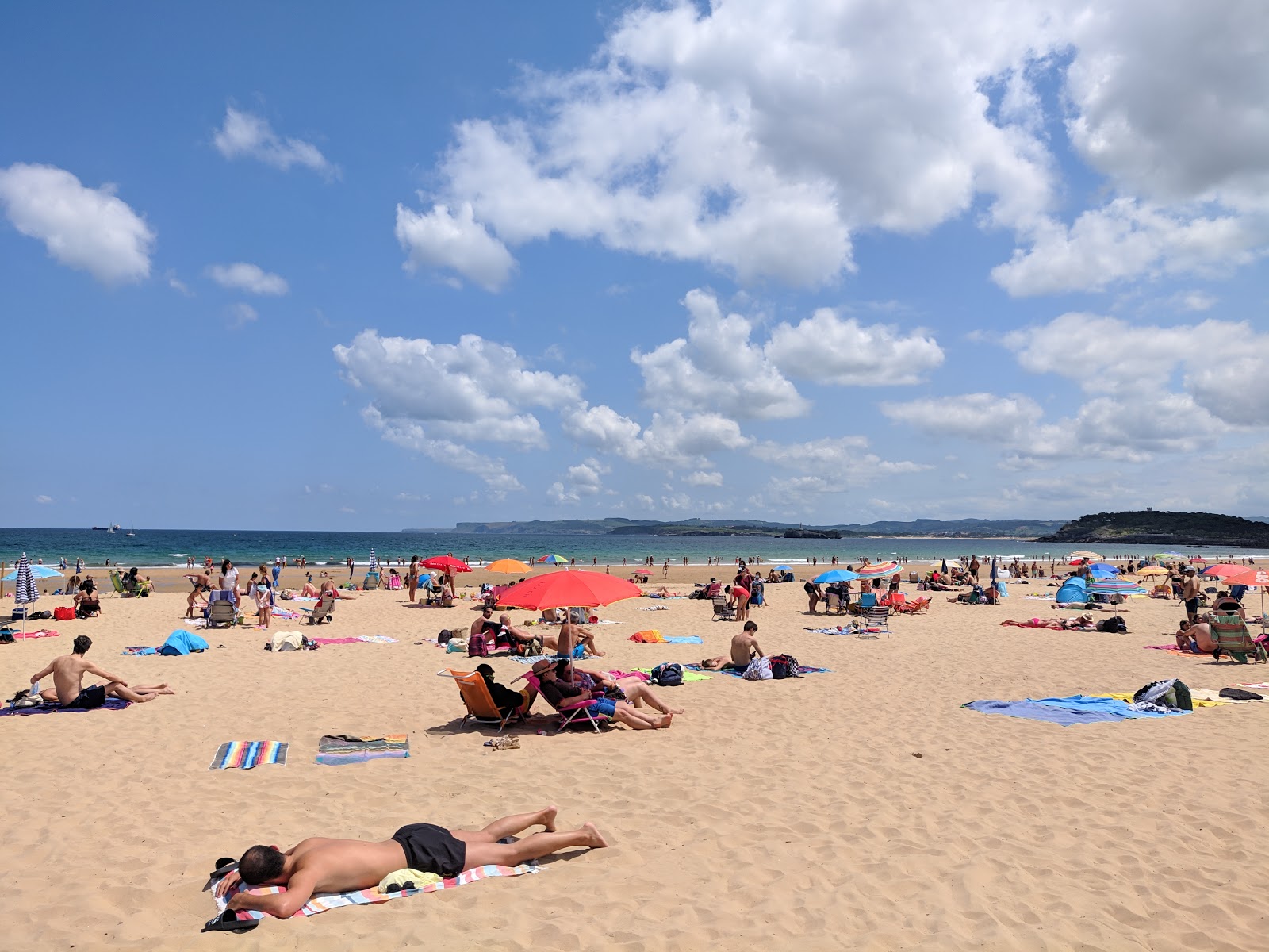 Photo of Sardinero Beach with very clean level of cleanliness