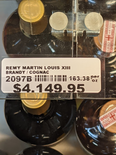 Liquor Store «Liquor Outlet», reviews and photos, 5107 Commercial St SE, Salem, OR 97306, USA