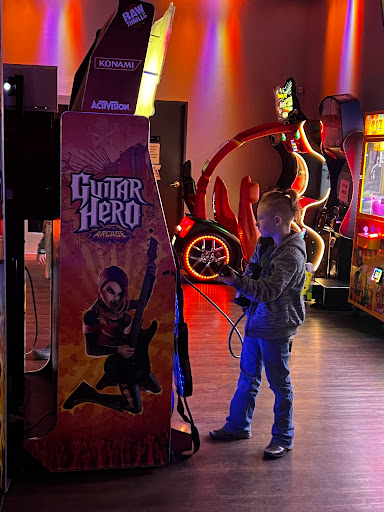 Bowling Alley «PINS Bowling Alley», reviews and photos, 2210 E Hwy 377, Granbury, TX 76049, USA