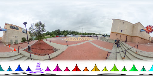 Movie Theater «Regal Galleria Mall Stadium 16», reviews and photos, 2001 S Rd, Poughkeepsie, NY 12601, USA