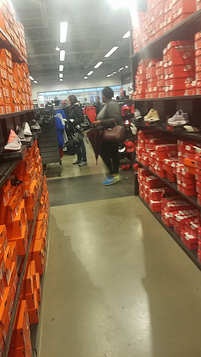 Clothing Store «Nike Factory Store», reviews and photos, 915 Ridgewalk Pkwy #200, Woodstock, GA 30188, USA