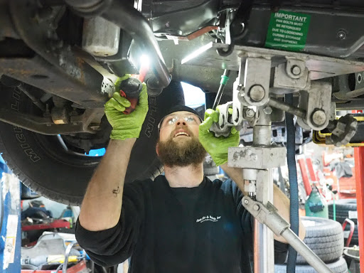 Auto Repair Shop «Auto Air & Heating, Inc.», reviews and photos, 14 S Westside Dr, New Palestine, IN 46163, USA