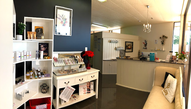 Define Beauty - Beauty salon
