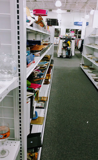 Thrift Store «Goodwill Retail Store & Donation Center», reviews and photos, 3871 Evergreen Pkwy, Bowie, MD 20716, USA