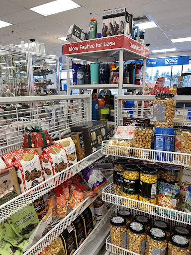 Clothing Store «Ross Dress for Less», reviews and photos, 2735 Harrison Ave NW, Olympia, WA 98502, USA