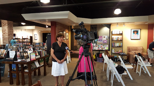 Book Store «Underground Books», reviews and photos, 2814 35th St, Sacramento, CA 95817, USA