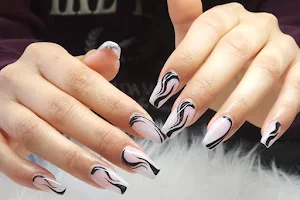 Tip Nails image