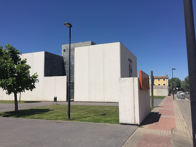 Biblioteca del Centro Cívico «Huelgas-El Pilar» C. Gumiel de Izān, s/n, 09071 Burgos, España
