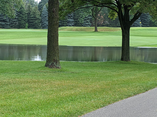 Private Golf Course «Blue Mound Golf and Country Club», reviews and photos, 10122 W North Ave, Wauwatosa, WI 53226, USA