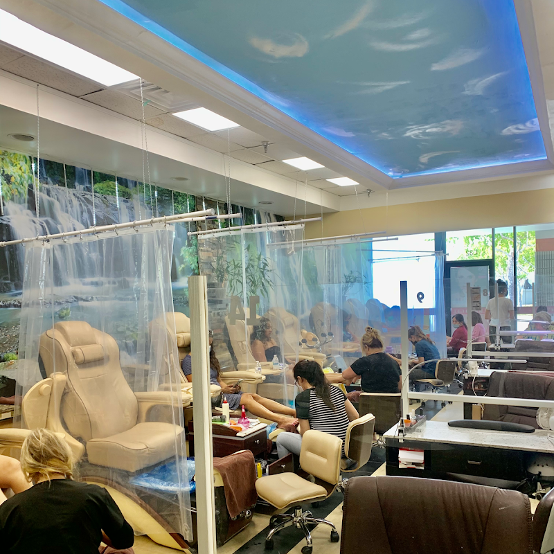 Aventura Salon 21 Nails & Spa