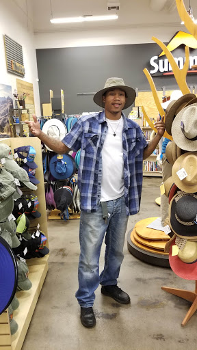 Outdoor Sports Store «Summit Hut», reviews and photos, 5251 E Speedway Blvd, Tucson, AZ 85712, USA