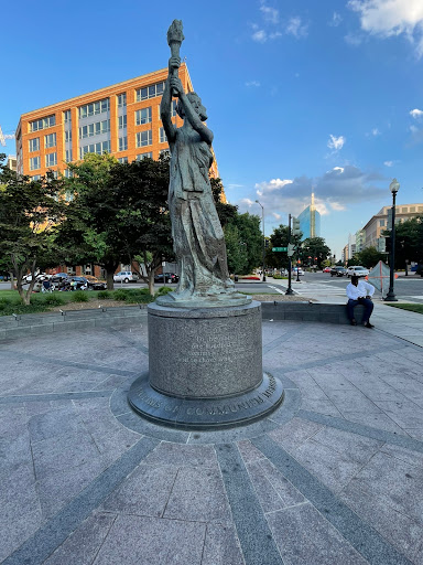 Department Store «Walmart Supercenter», reviews and photos, 99 H St NW, Washington, DC 20001, USA