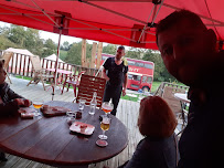 Atmosphère du Restaurant The Red Bus à Wirwignes - n°2